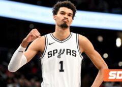 Ουεμπανιάμα: Έγραψε ιστορία με το… καλημέρα των play-off και έπιασε τον Ντάνκαν