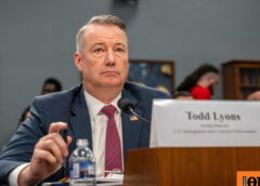 Αποχωρεί ο διευθυντής της αμφιλεγόμενης αστυνομίας μετανάστευσης των ΗΠΑ, άγνωστοι οι λόγοι της παραίτησής του