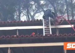 Τραυματίστηκαν πυροσβέστες στη μεγάλη φωτιά της Χαλκιδικής – Βίντεο με την πτώση από σκάλα