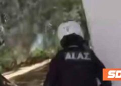 Φωτιά στο Πόρτο Γερμενό: Πόρτα-πόρτα οι αστυνομικοί εκκενώνουν σπίτια – Βίντεο από τις δραματικές στιγμές