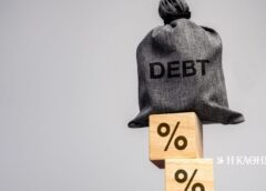 ΥΠΟΙΚ: Οσο μειώνεται το χρέος, μεγαλώνει το όφελος για τους πολίτες