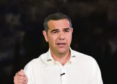 Κυνική ομολογία Τσίπρα για το καταστροφικό 2015