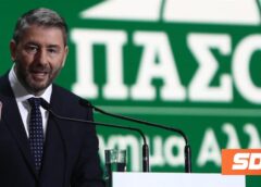 Οι εκπλήξεις του Ανδρουλάκη: Επίσημη η μεταγραφή των 2 βουλευτών στο ΠΑΣΟΚ