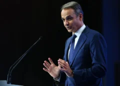 Μητσοτάκης: Η ΔΕΗ είναι υγιής και κερδοφόρα, κάτι που της επιτρέπει να στηρίξει τους Ελληνες καταναλωτές