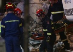 Ανασύρθηκε νεκρή από τον πρώτο όροφο συνεχίζονται οι έρευνες για τους άλλους 5 αγνοούμενους, δείτε βίντεο