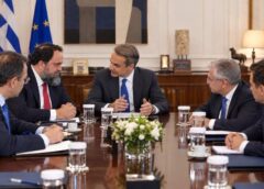 Συνάντηση έκπληξη Μητσοτάκη με Μαρινάκη
